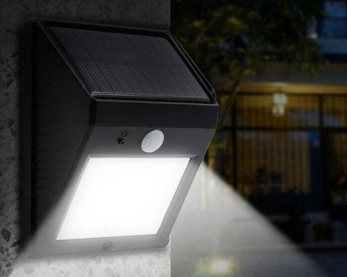 Вуличний світильник на сонячній батареї Smart Light Ever Brite із датчиком руху 122535 фото